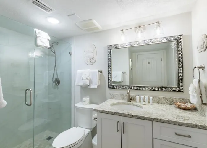 Apartment Compass Point 108 *