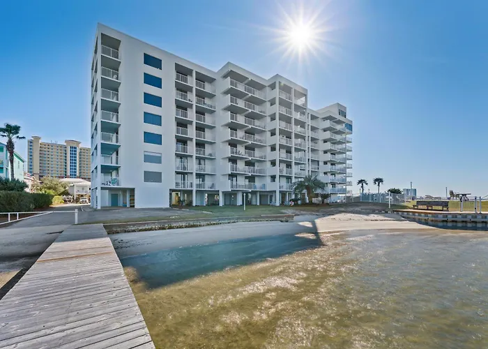 Apartment Compass Point 108 *