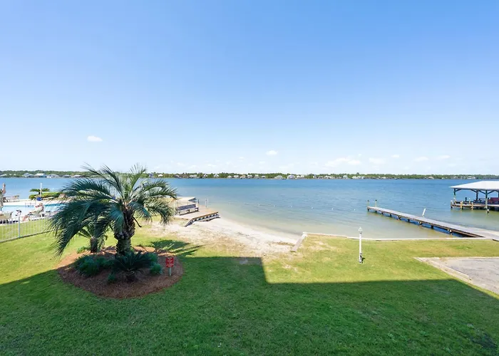 Compass Point 108 Apartment *